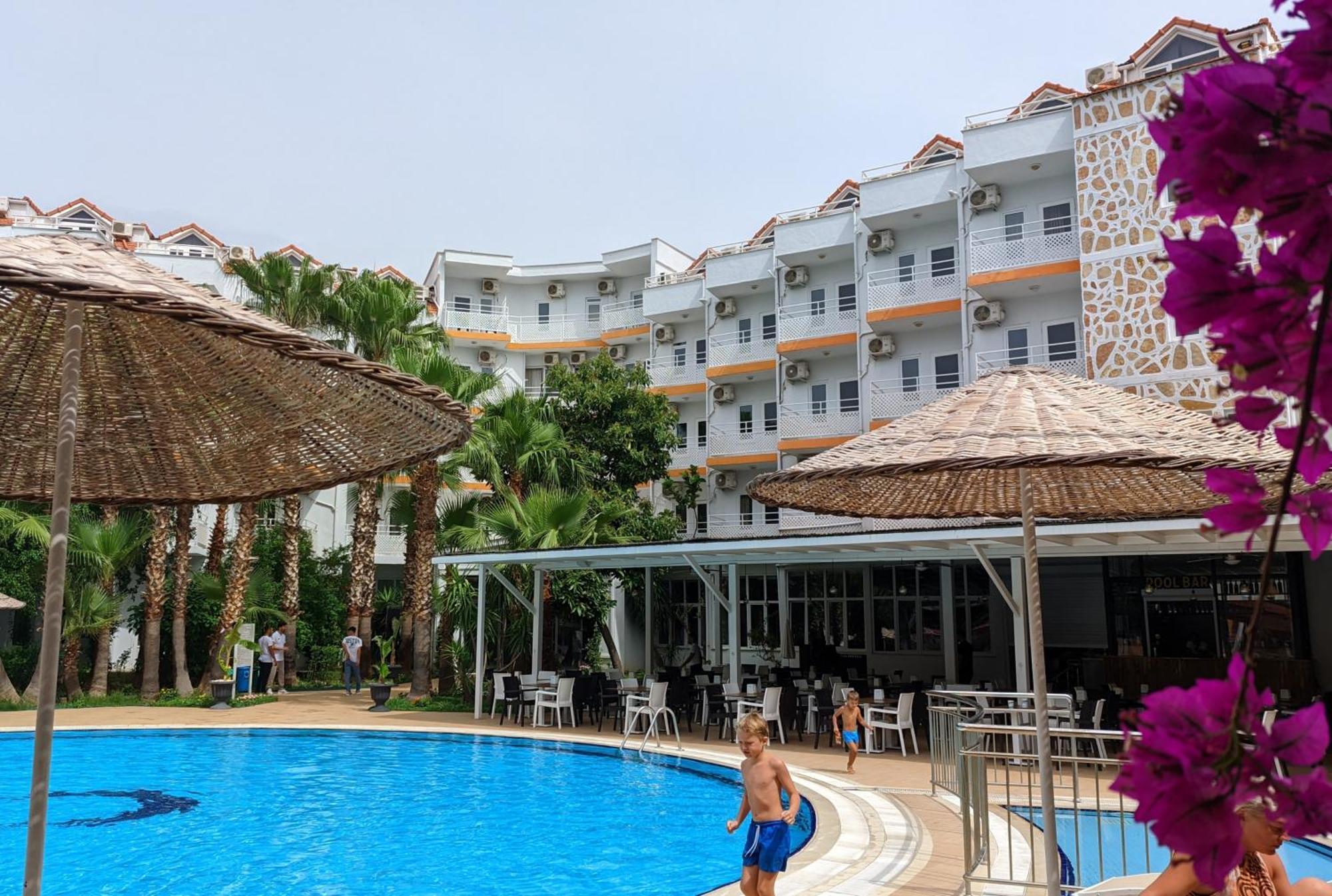 Uk Hotel Kiris Antalya Zewnętrze zdjęcie