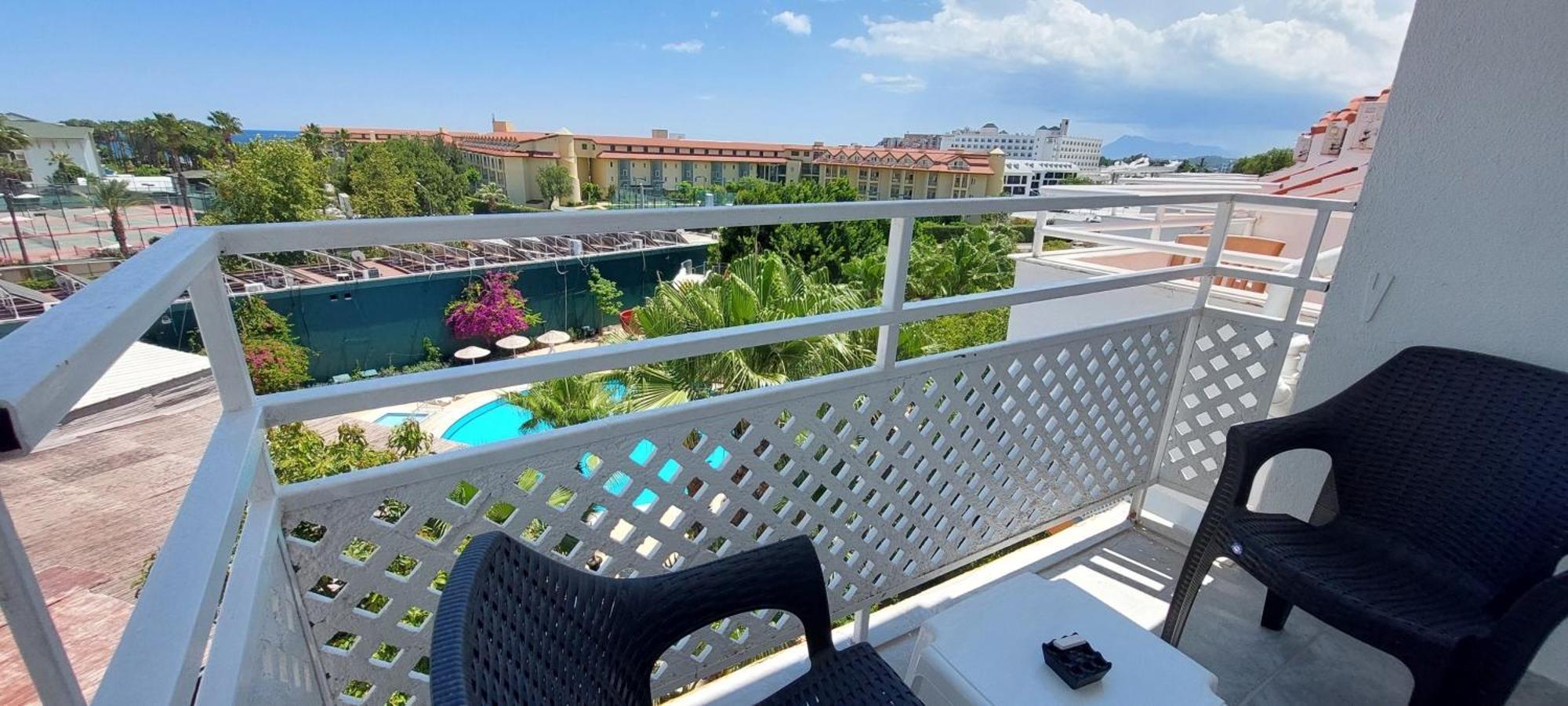 Uk Hotel Kiris Antalya Zewnętrze zdjęcie